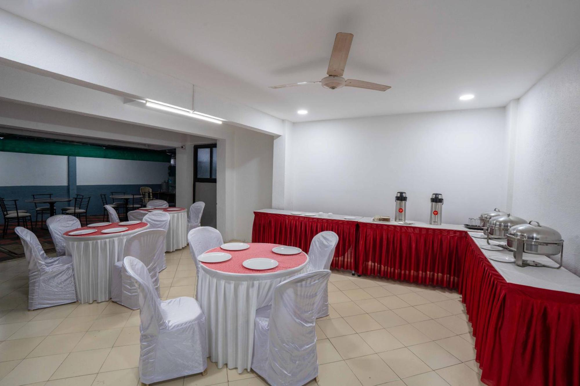 פונה Treebo Royal Comfort Atithi מראה חיצוני תמונה