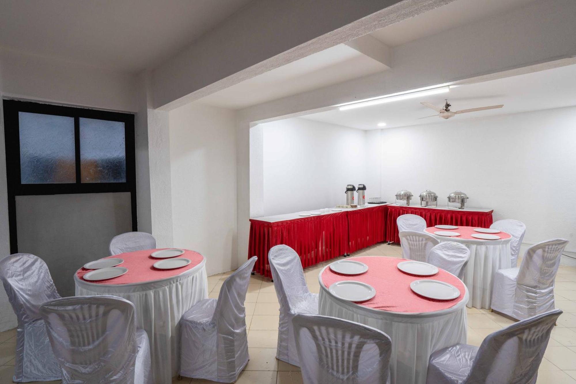פונה Treebo Royal Comfort Atithi מראה חיצוני תמונה