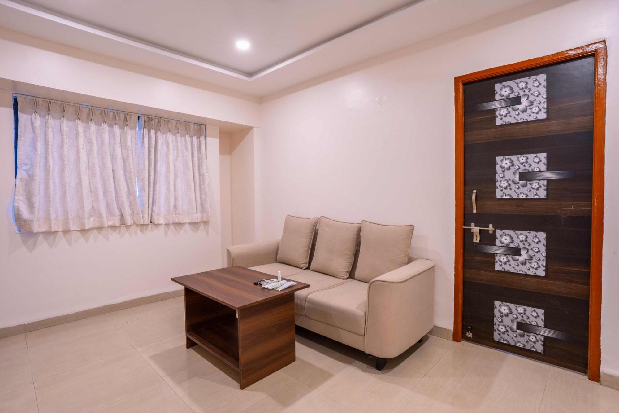 פונה Treebo Royal Comfort Atithi מראה חיצוני תמונה